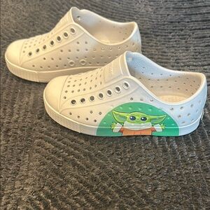 Native-Kids White Slip-On Shoes with Green Character Design